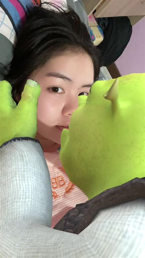 Ver en a la carta หมวยอวยคม @aruri8423 บน tiktok 1.