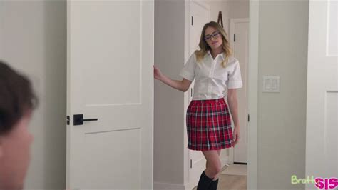 Ver en a la carta Coms stepsis wont let me fuck the babysitter s22e8 with kyler quinn, lily larimar, brattysis.