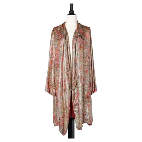Coat1656. Chester Koong Thai