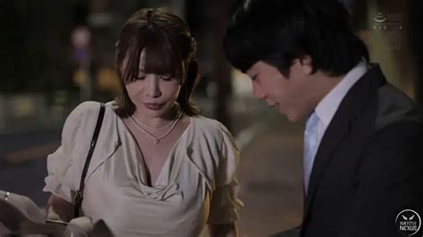 Juq682 หนังโป๊กุญแจสื่อรักเมียโดนฟักนักศึกษาหนุ่มหน้าจืด nao jinguji ผลงานเรื่องใหม่ของสาวนาโอะ จิงกูจิ เรื่องนี้เธอรับบทเป็นผู้หญิงที่แต่งงานแล้ว เธออยู่กินกับสามีมาสักพัก.
