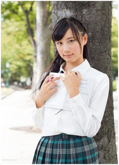 @monashiman (モ無しマン) 数量限定2980pt→1980ptあの超有名同人av女優がマッサージモデル志願 ️オイルまみれの形のいい美巨乳を揉み.