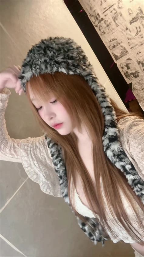 คลิปหลุด จี้ปลายฟ้า gagiiixn xxxตัวเล็กน่ารักขาวๆดาว tiktok plaifa2 น่าเย็ดน่ายกน้ำหนักกำลังพอดี.