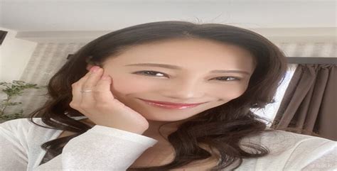 Roe227 ở nhà bố mẹ tôi, nơi cả gia đình đã rời khỏi tổ, tôi trải qua những ngày loạn luân với mẹ.